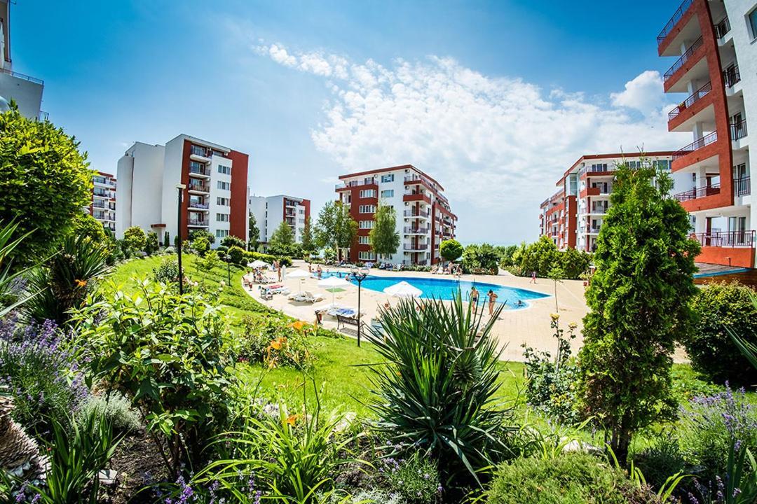 Panorama Marina Fort Beach - Premium Apartments Sea Viev Sveti Vlas Ngoại thất bức ảnh