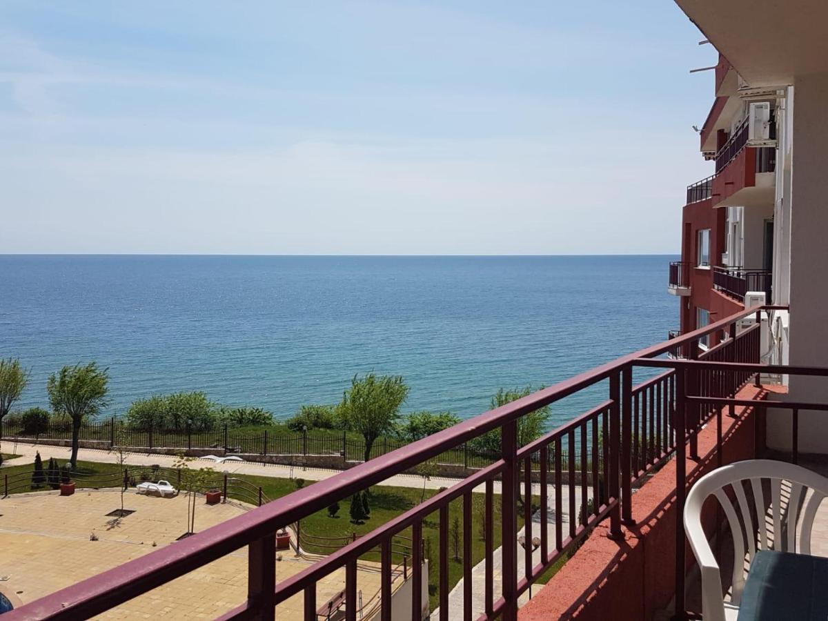 Panorama Marina Fort Beach - Premium Apartments Sea Viev Sveti Vlas Ngoại thất bức ảnh
