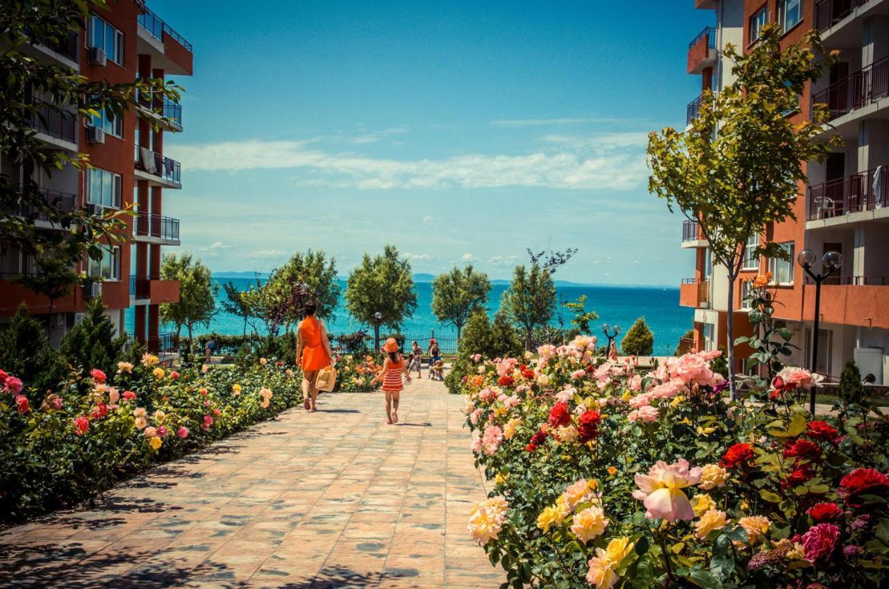 Panorama Marina Fort Beach - Premium Apartments Sea Viev Sveti Vlas Ngoại thất bức ảnh