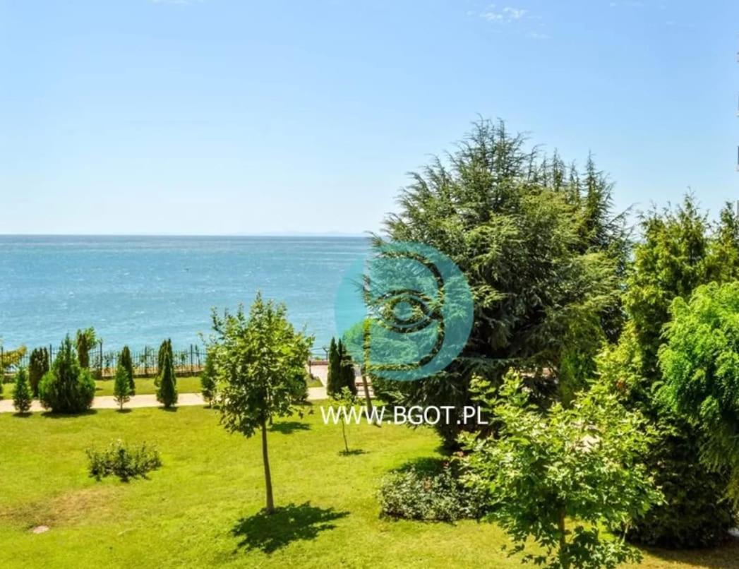 Panorama Marina Fort Beach - Premium Apartments Sea Viev Sveti Vlas Ngoại thất bức ảnh