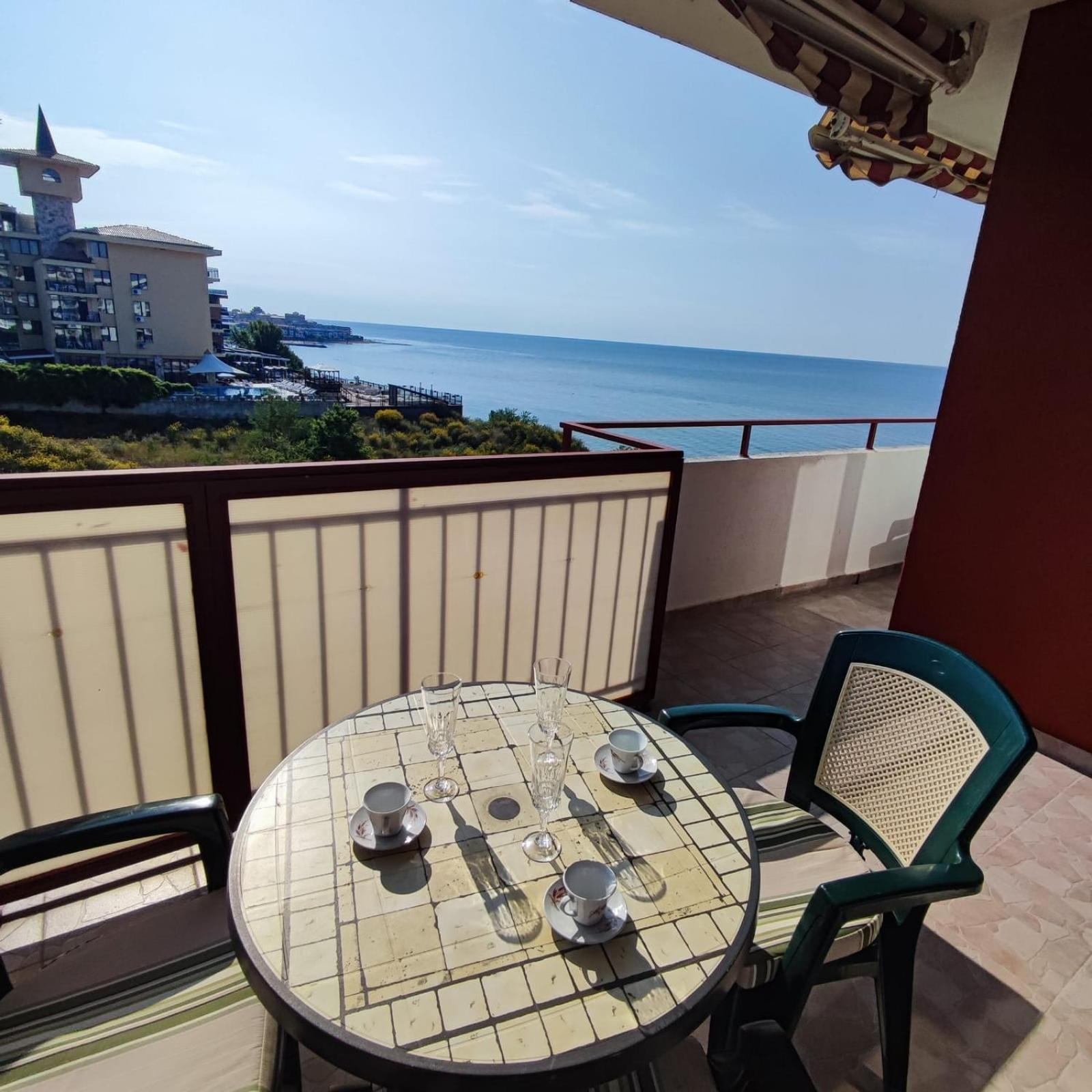 Panorama Marina Fort Beach - Premium Apartments Sea Viev Sveti Vlas Ngoại thất bức ảnh