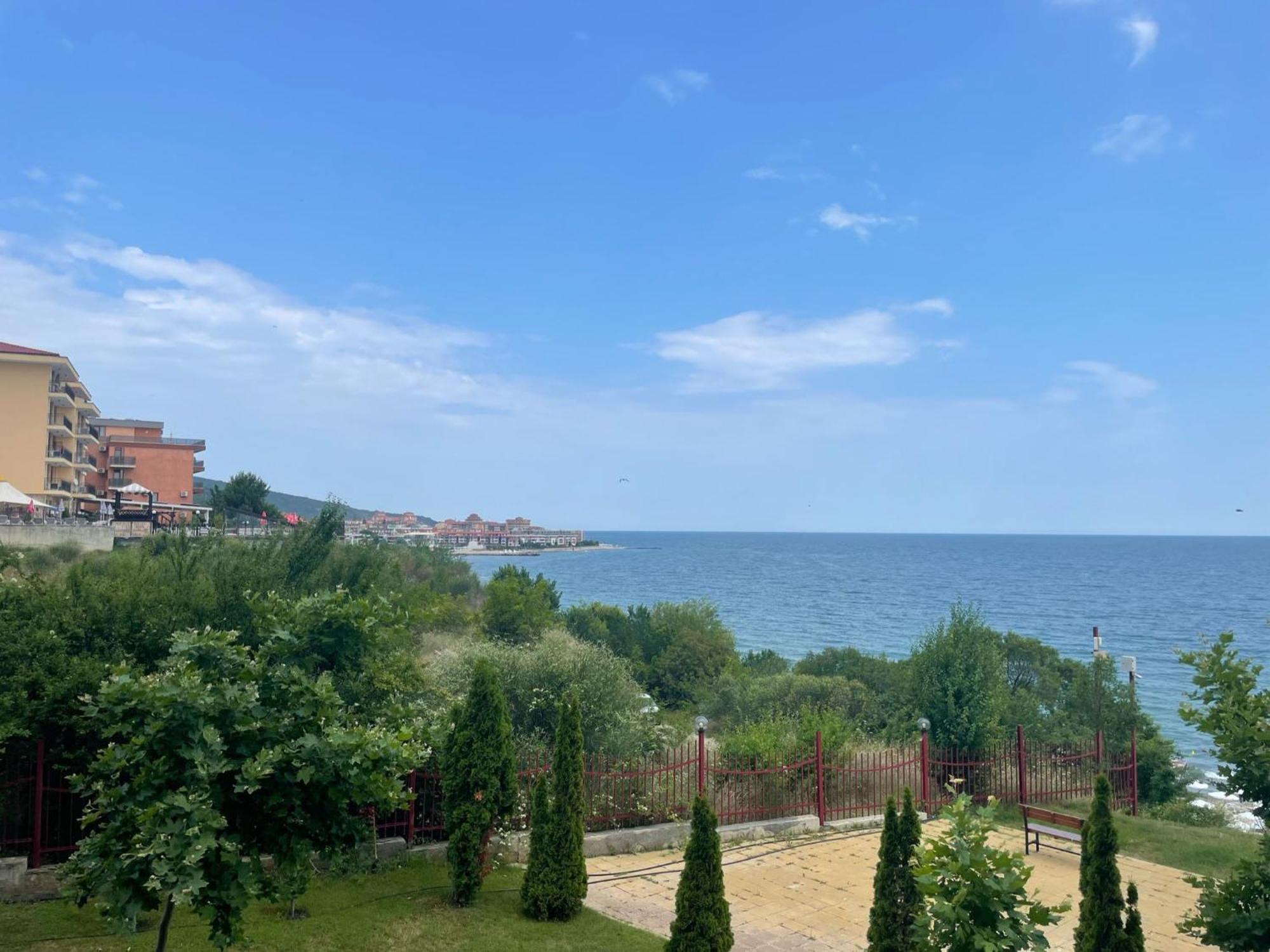 Panorama Marina Fort Beach - Premium Apartments Sea Viev Sveti Vlas Phòng bức ảnh